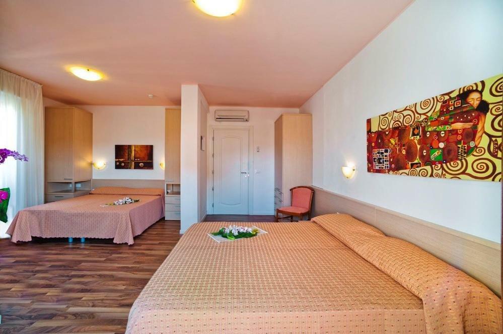 Hotel Victoria Bibione Extérieur photo